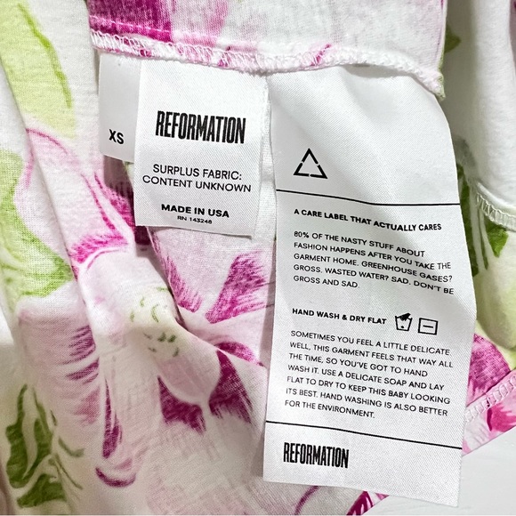 Reformation floral top size XS T shirt Tunic: : Box E-02: - Picture 6 of 6